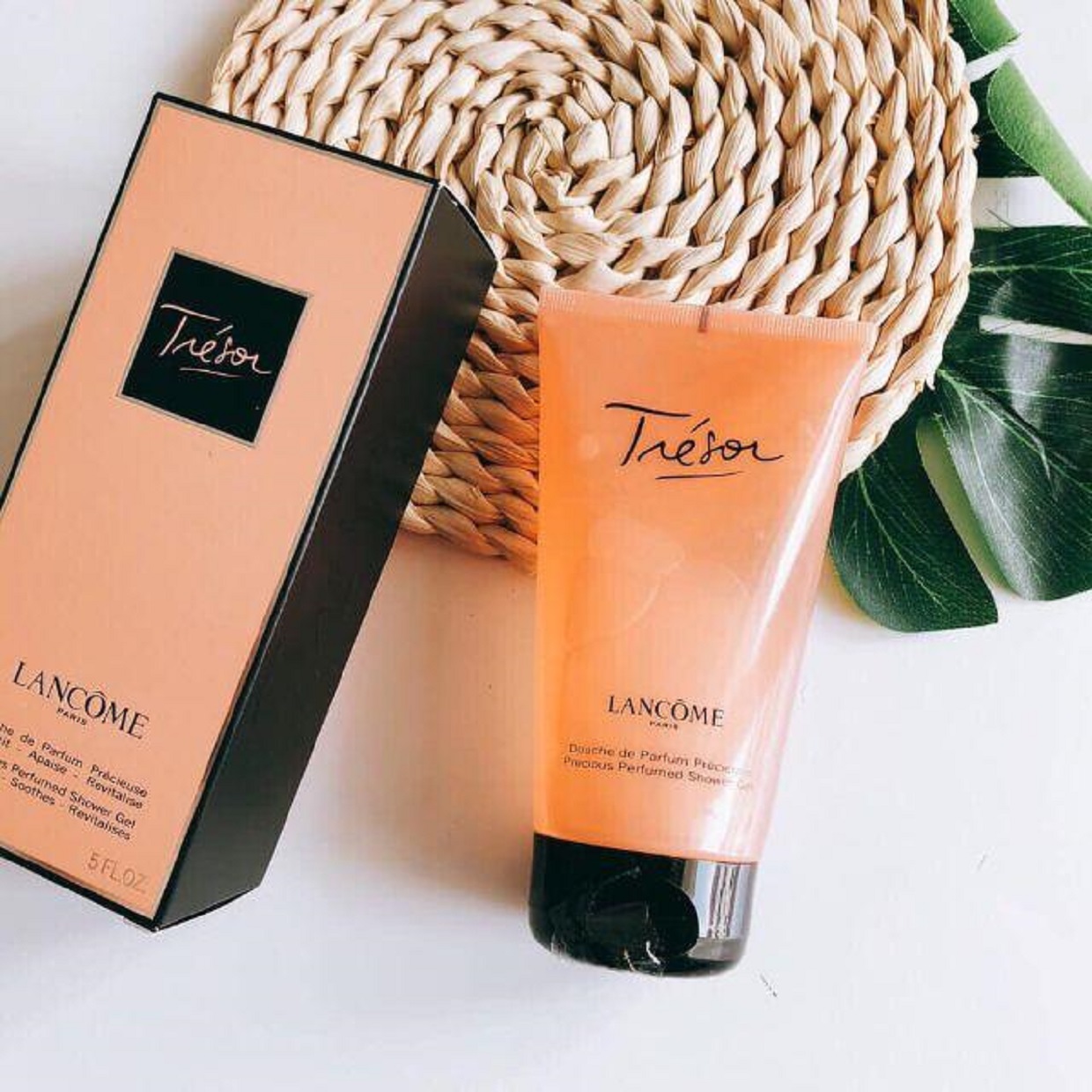 Sua Tam Nuoc Hoa Lancome Tresor 150Ml